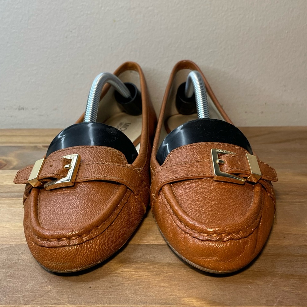 Michael Kors Brown Leather Ballet Flats Gold Buckle Accent SlipOn Womens Sz:6.5M - Picture 3 of 6